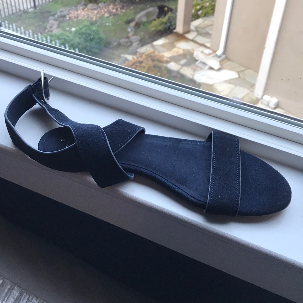 Dark blue suede Gap sandal size 8